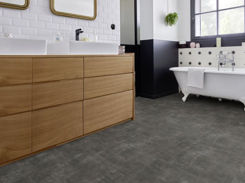 Creation-LVT-Parker-Station-Bathroom